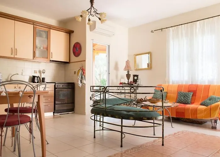 In Nea Plagia, Chalkidiki Villa