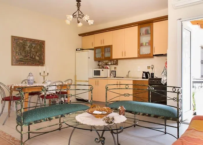 In Nea Plagia, Chalkidiki Villa *